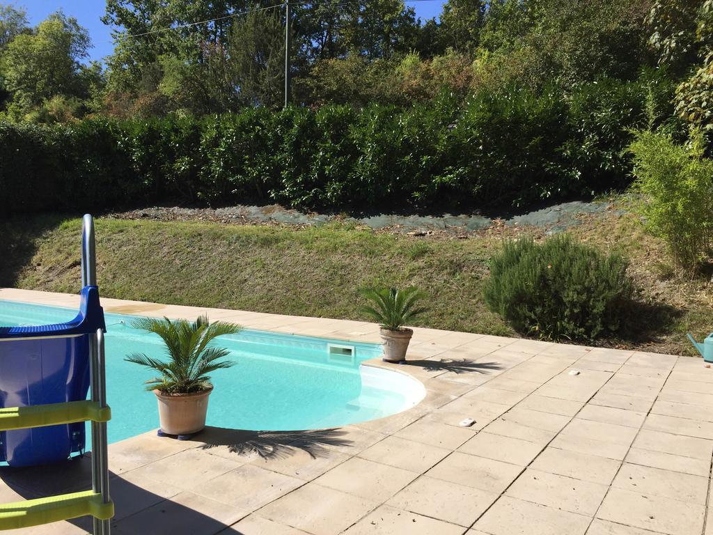 Bed and Breakfast Le Chalet De Luxe Saint-Séverin Exteriér fotografie
