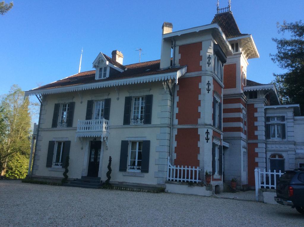 Bed and Breakfast Le Chalet De Luxe Saint-Séverin Exteriér fotografie